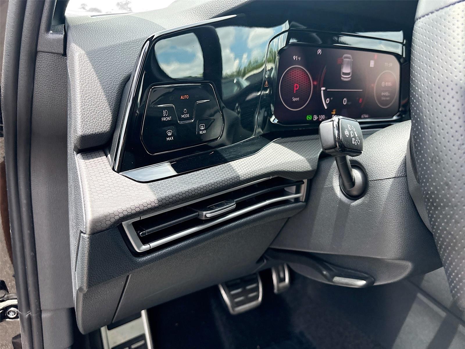 2024 Volkswagen Golf GTI Autobahn