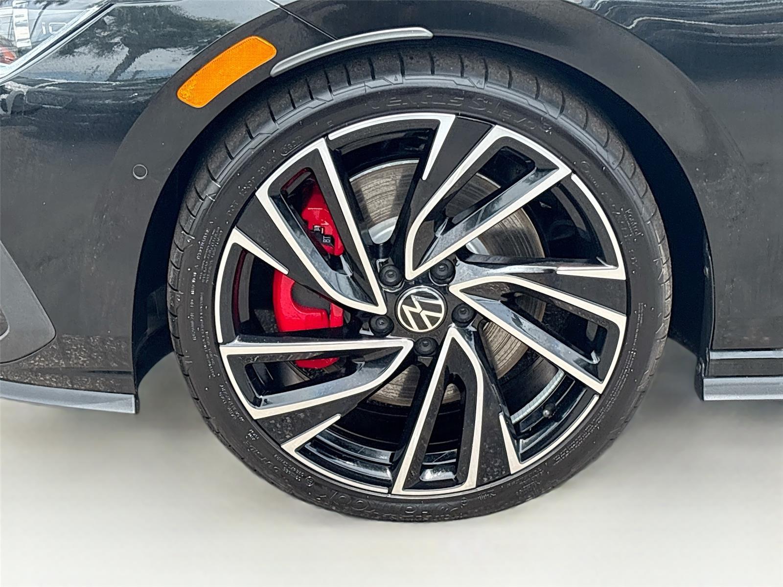 2024 Volkswagen Golf GTI Autobahn