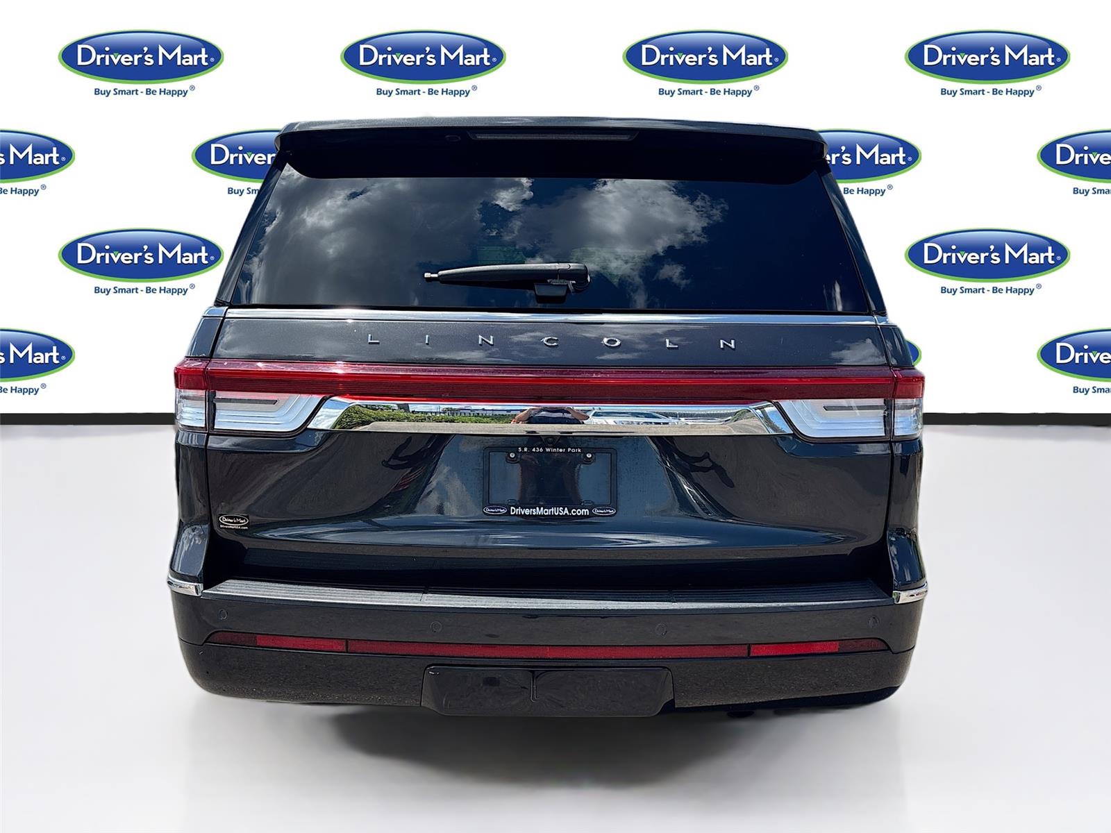 2023 Lincoln Navigator Standard
