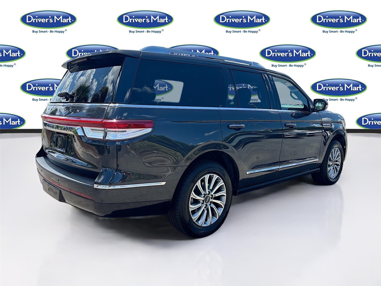 2023 Lincoln Navigator Standard