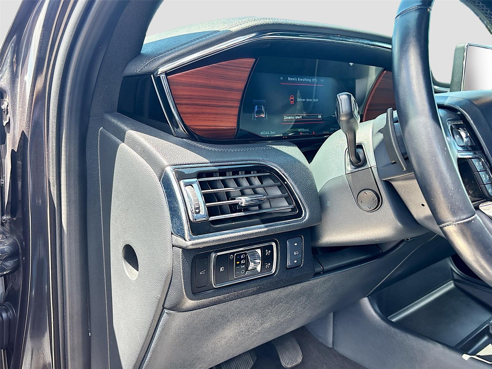 2023 Lincoln Navigator Standard