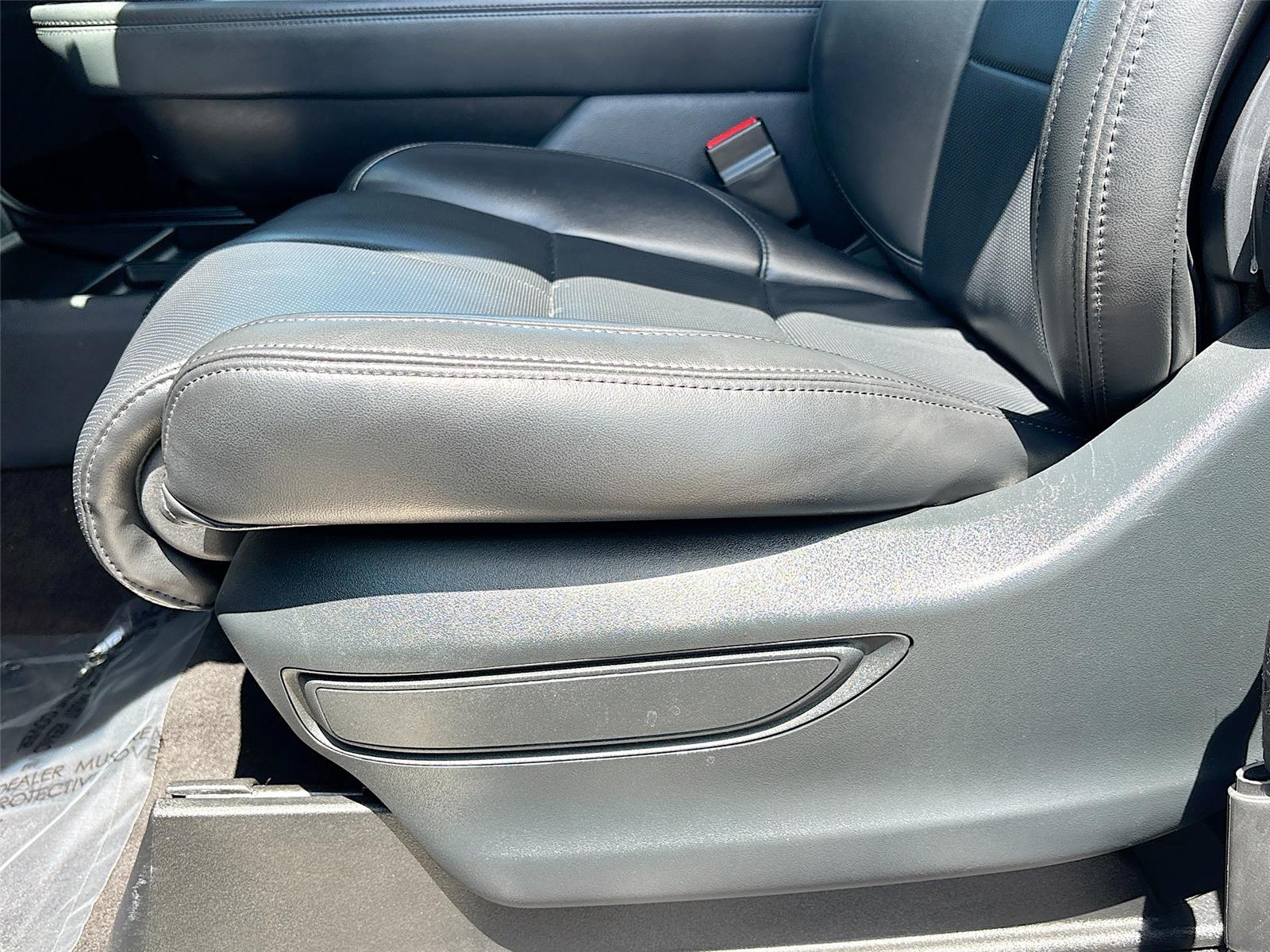 2023 Lincoln Navigator Standard