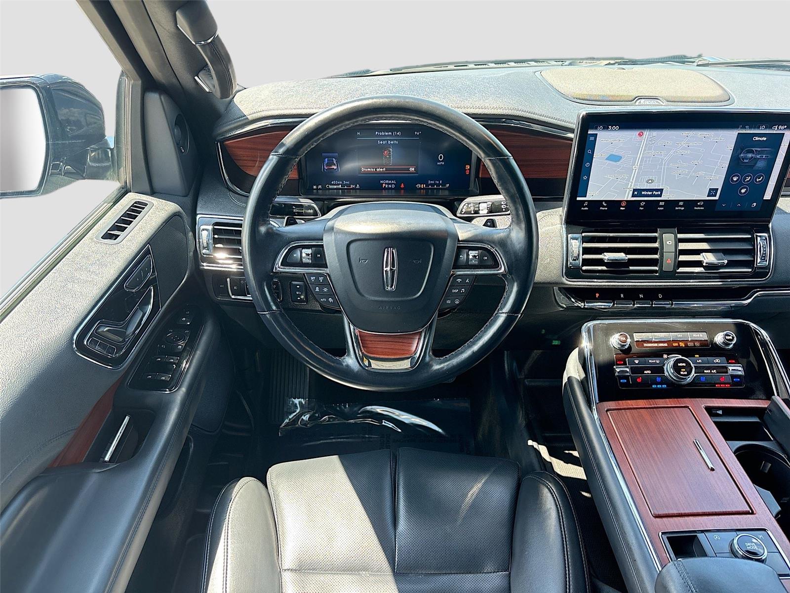2023 Lincoln Navigator Standard