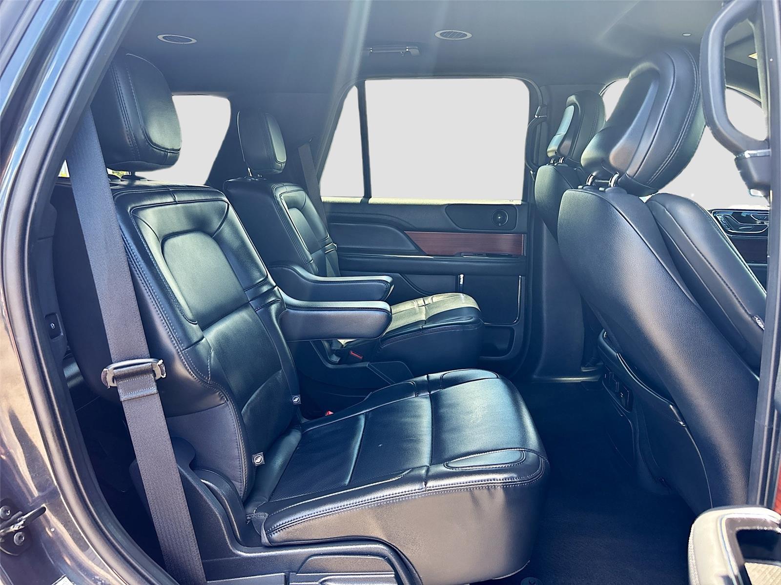2023 Lincoln Navigator Standard