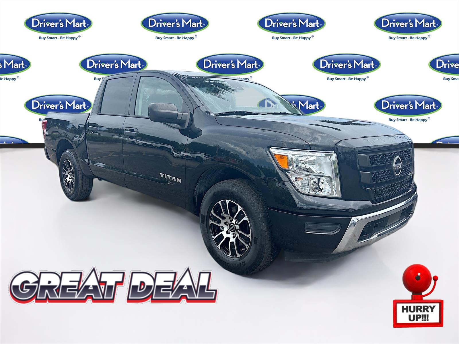 2023 Nissan Titan SV