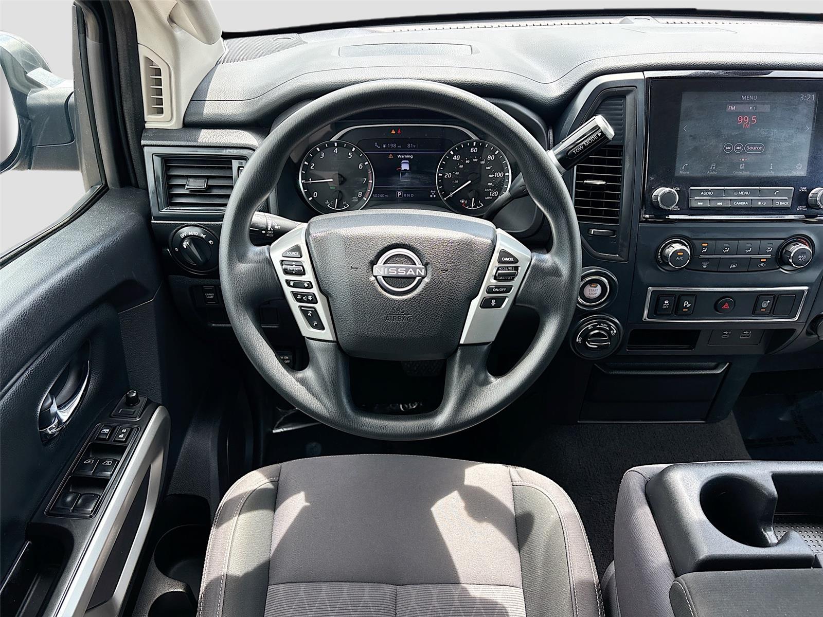 2023 Nissan Titan SV