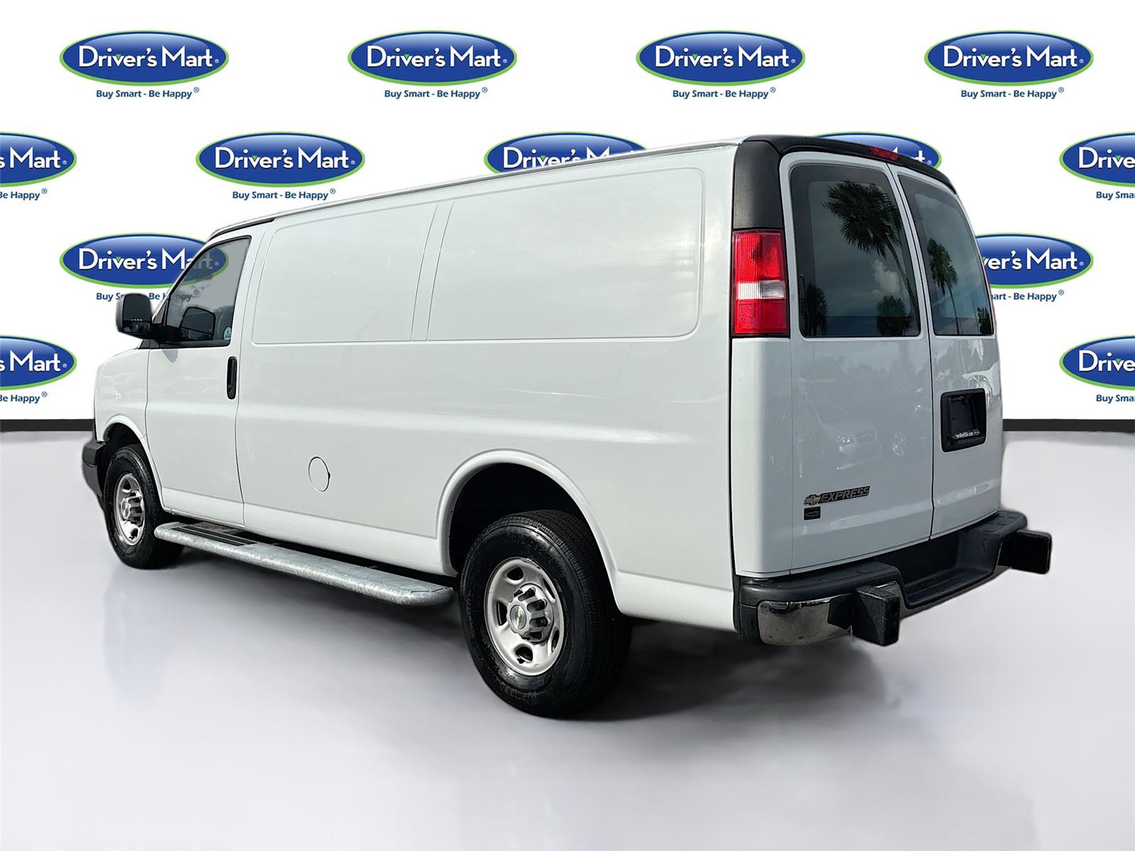 2023 Chevrolet Express Cargo Van