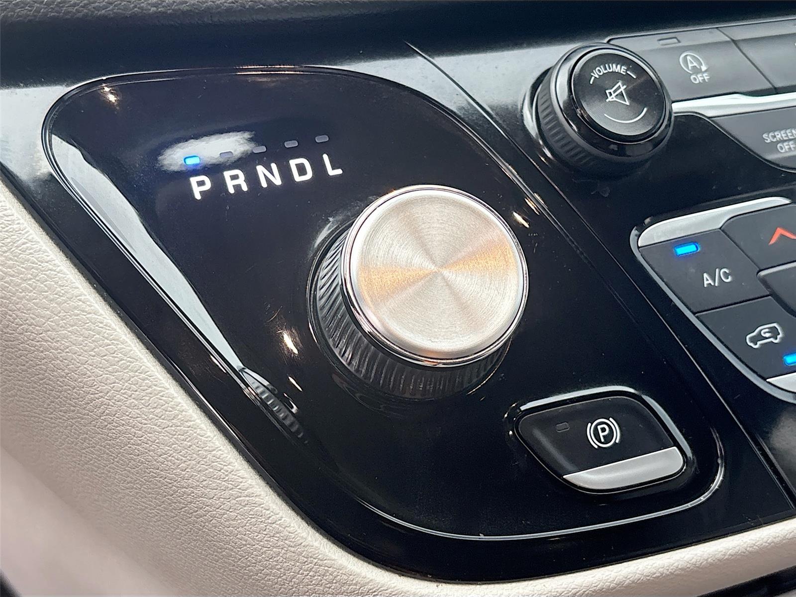 2017 Chrysler Pacifica Touring-L Plus