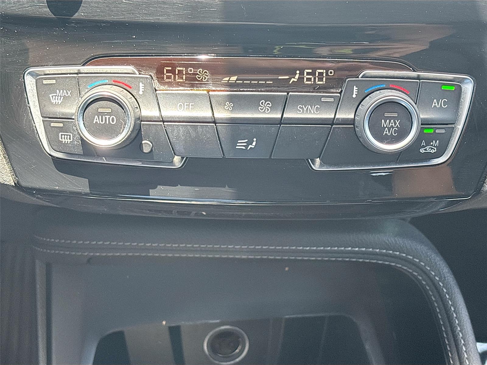 2022 BMW X1 sDrive28i