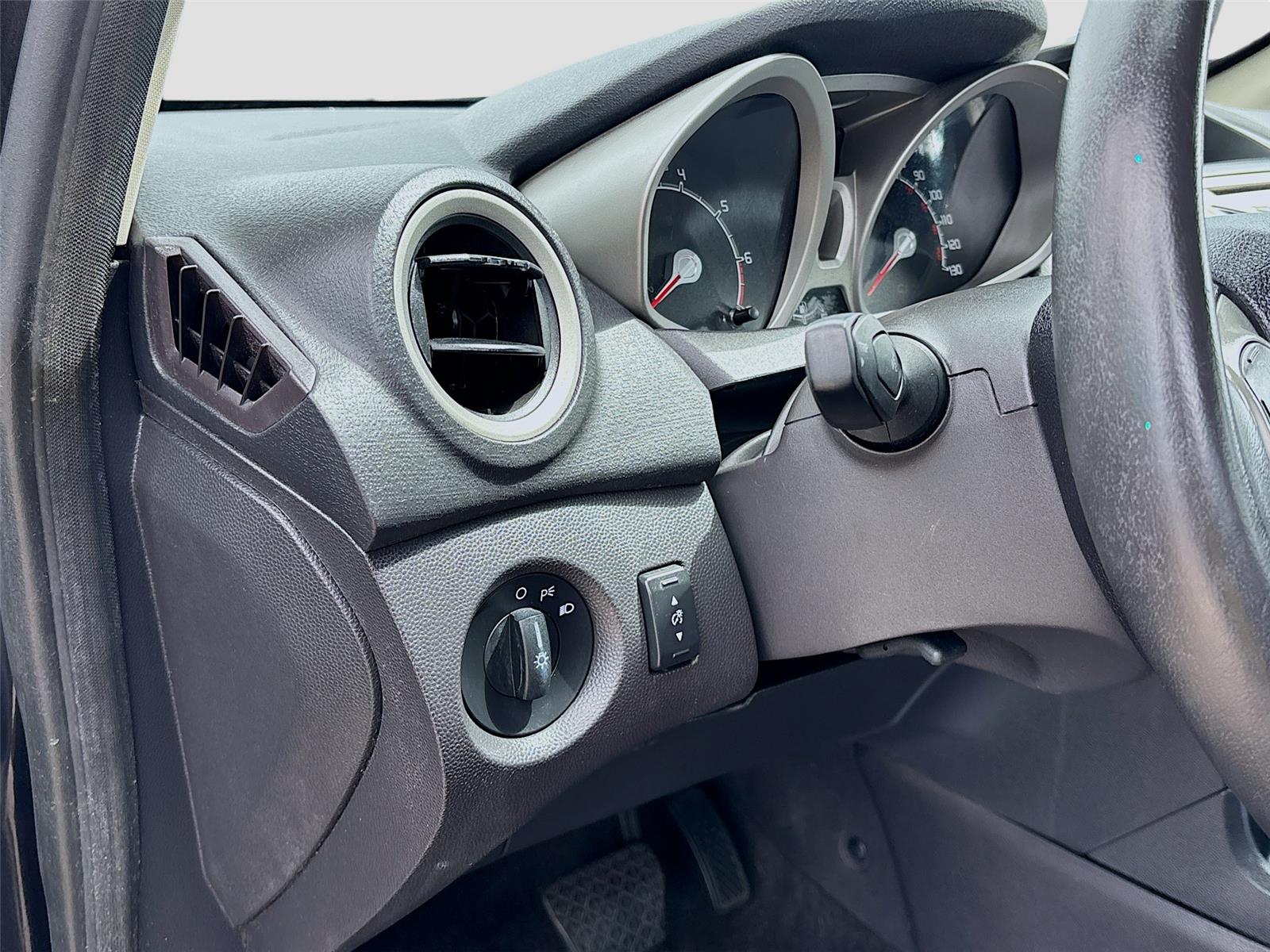 2011 Ford Fiesta SEL