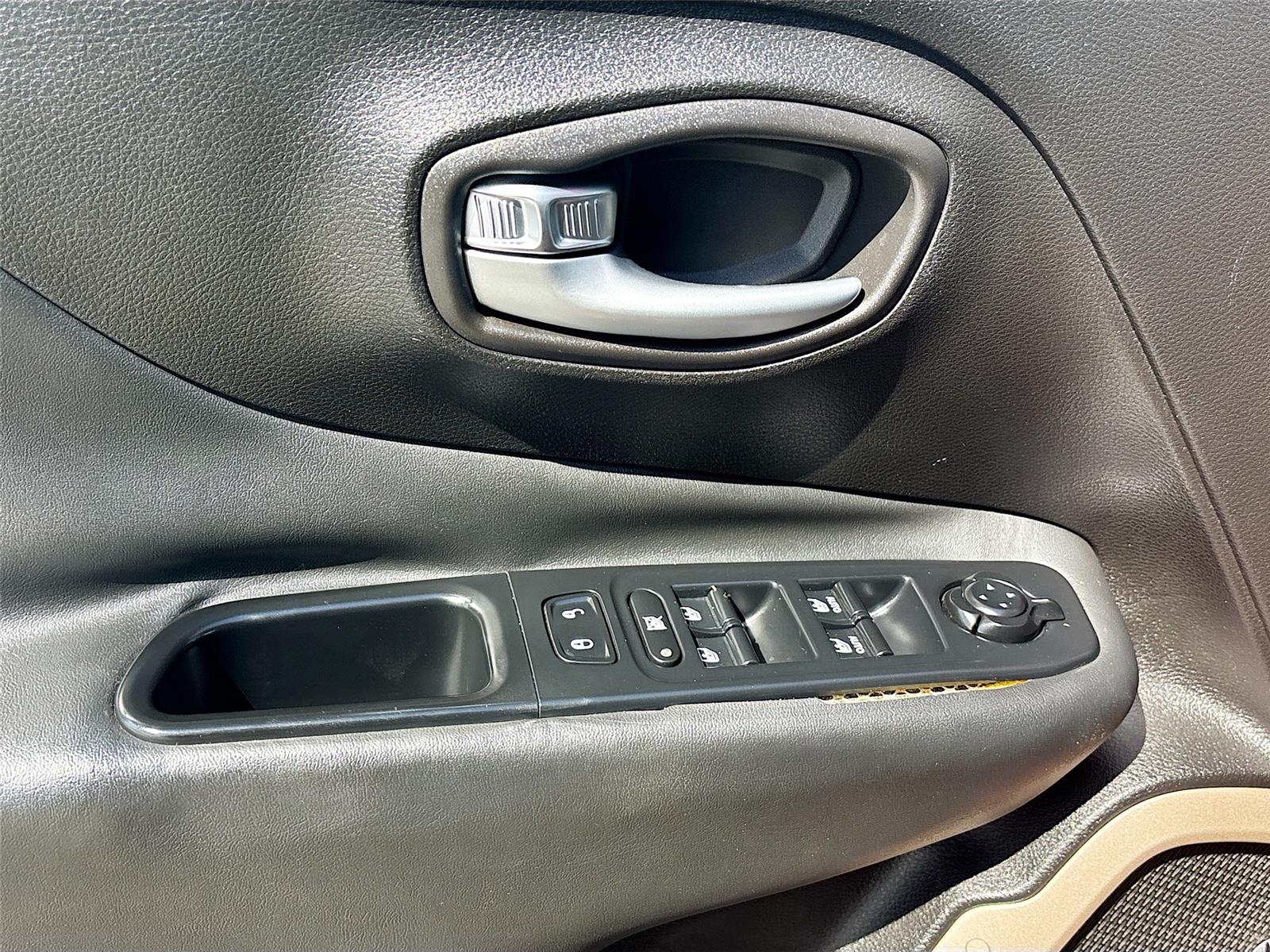 2016 Jeep Renegade 75th Anniversary