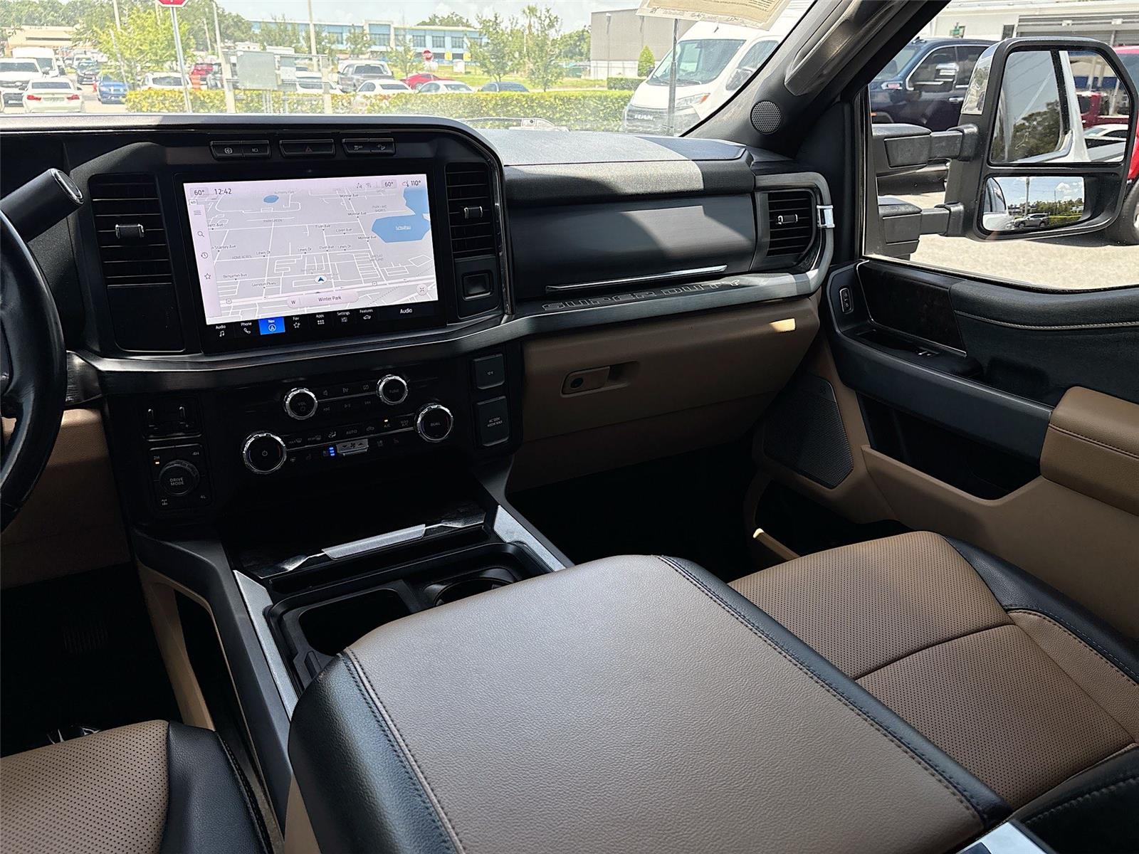 2023 Ford Super Duty F-250 SRW LARIAT