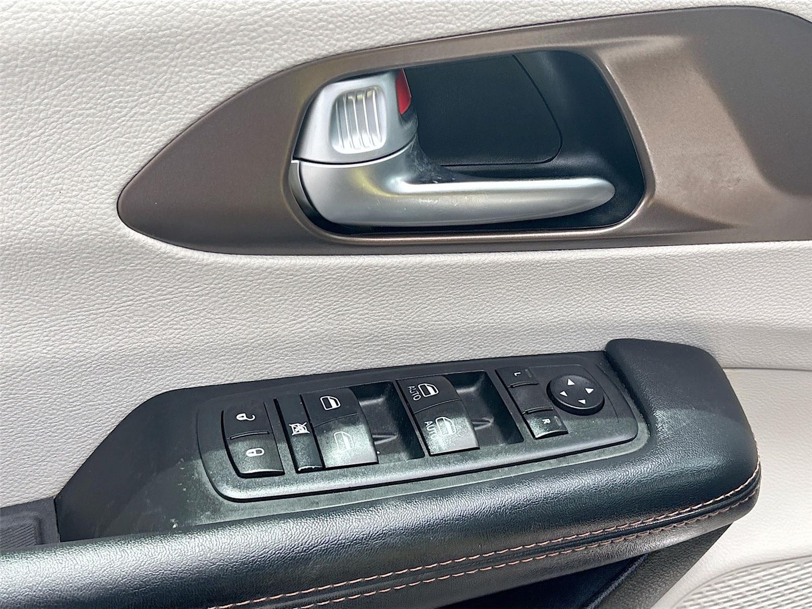 2017 Chrysler Pacifica Touring