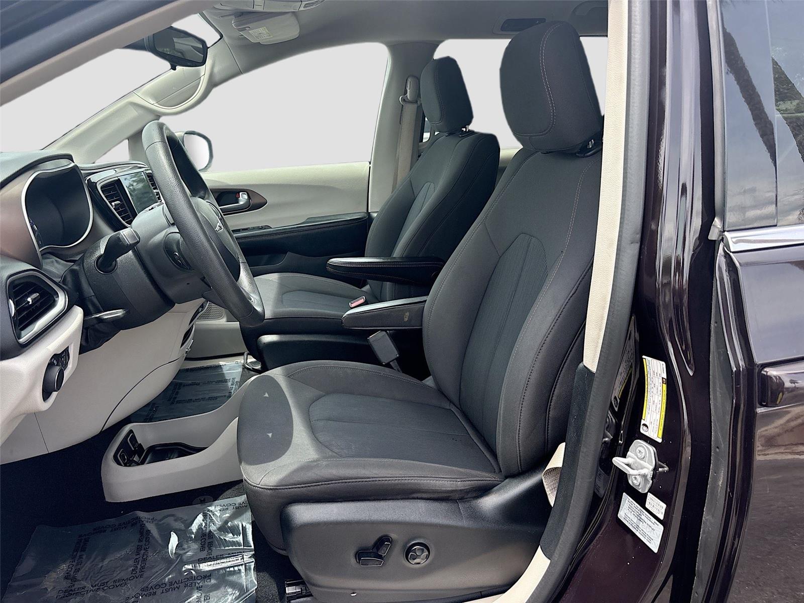 2017 Chrysler Pacifica Touring