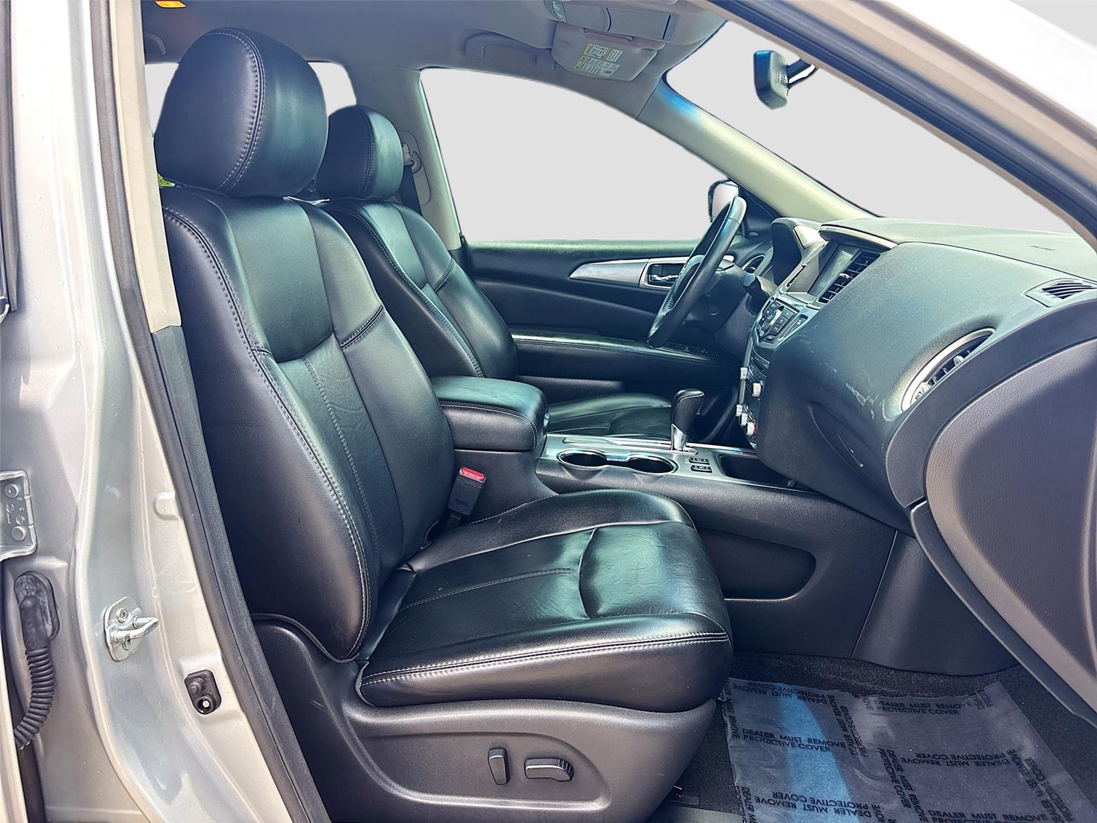 2017 Nissan Pathfinder SL
