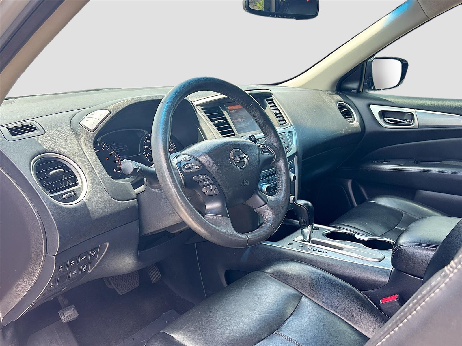 2017 Nissan Pathfinder SL