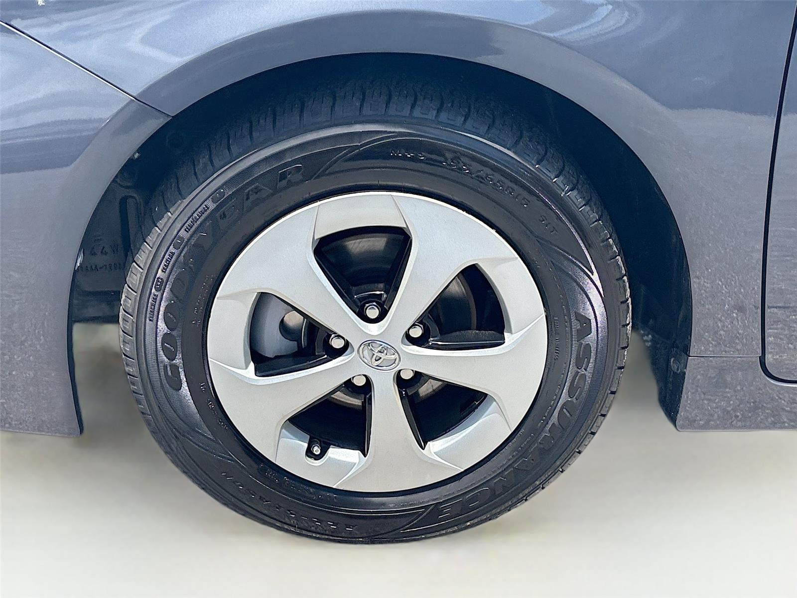 2015 Toyota Prius Three
