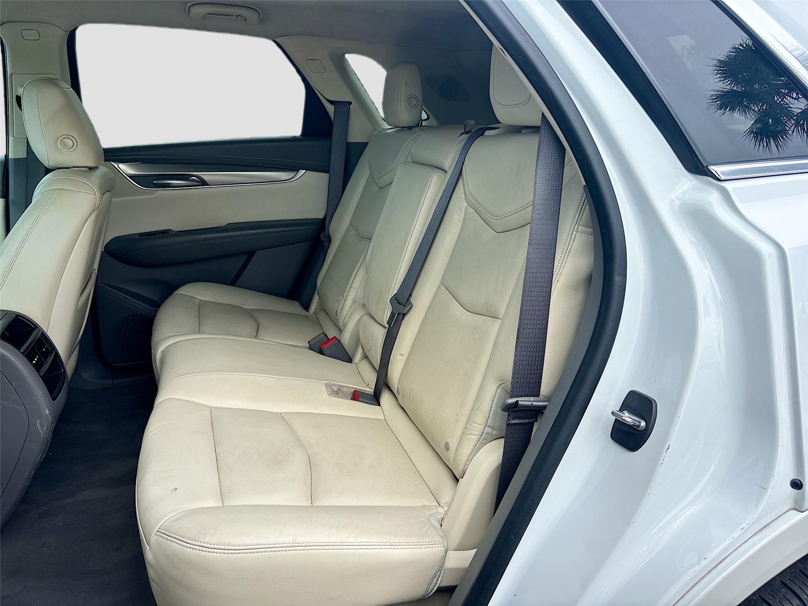 2017 Cadillac XT5 Luxury FWD