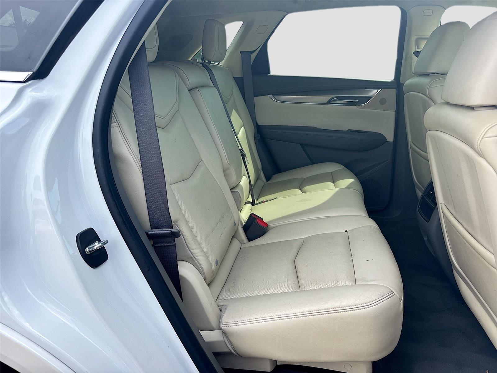 2017 Cadillac XT5 Luxury FWD