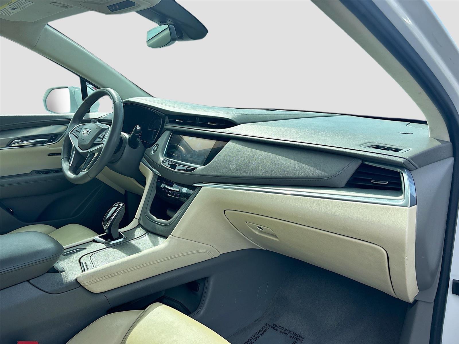 2017 Cadillac XT5 Luxury FWD
