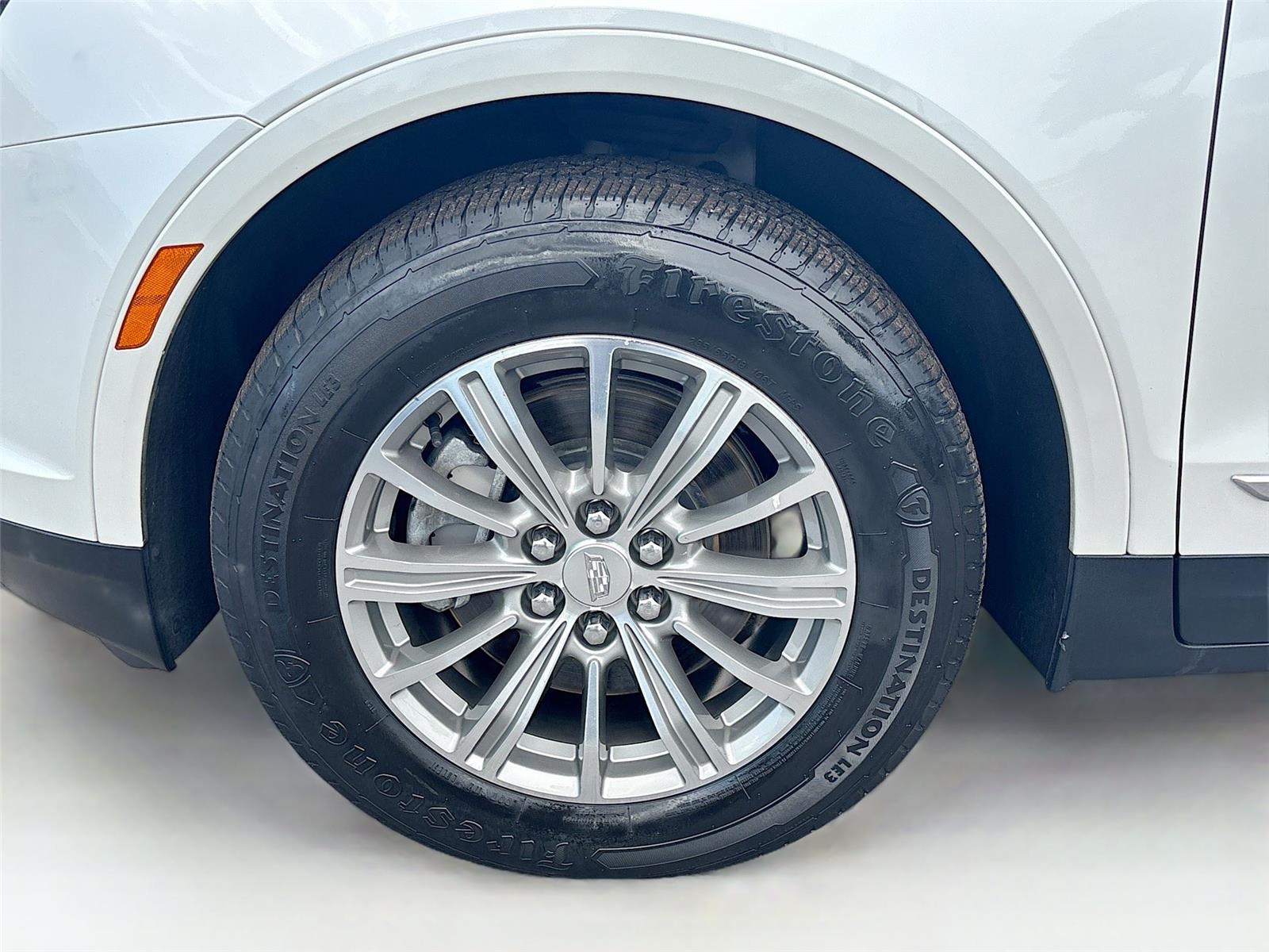 2017 Cadillac XT5 Luxury FWD