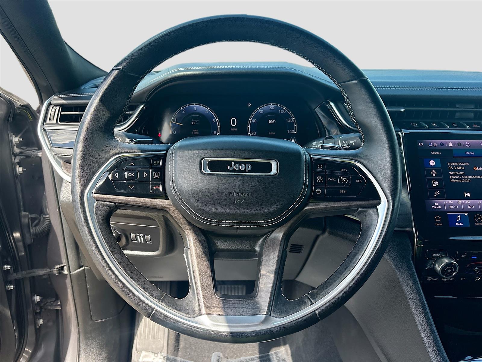 2022 Jeep Grand Cherokee Overland