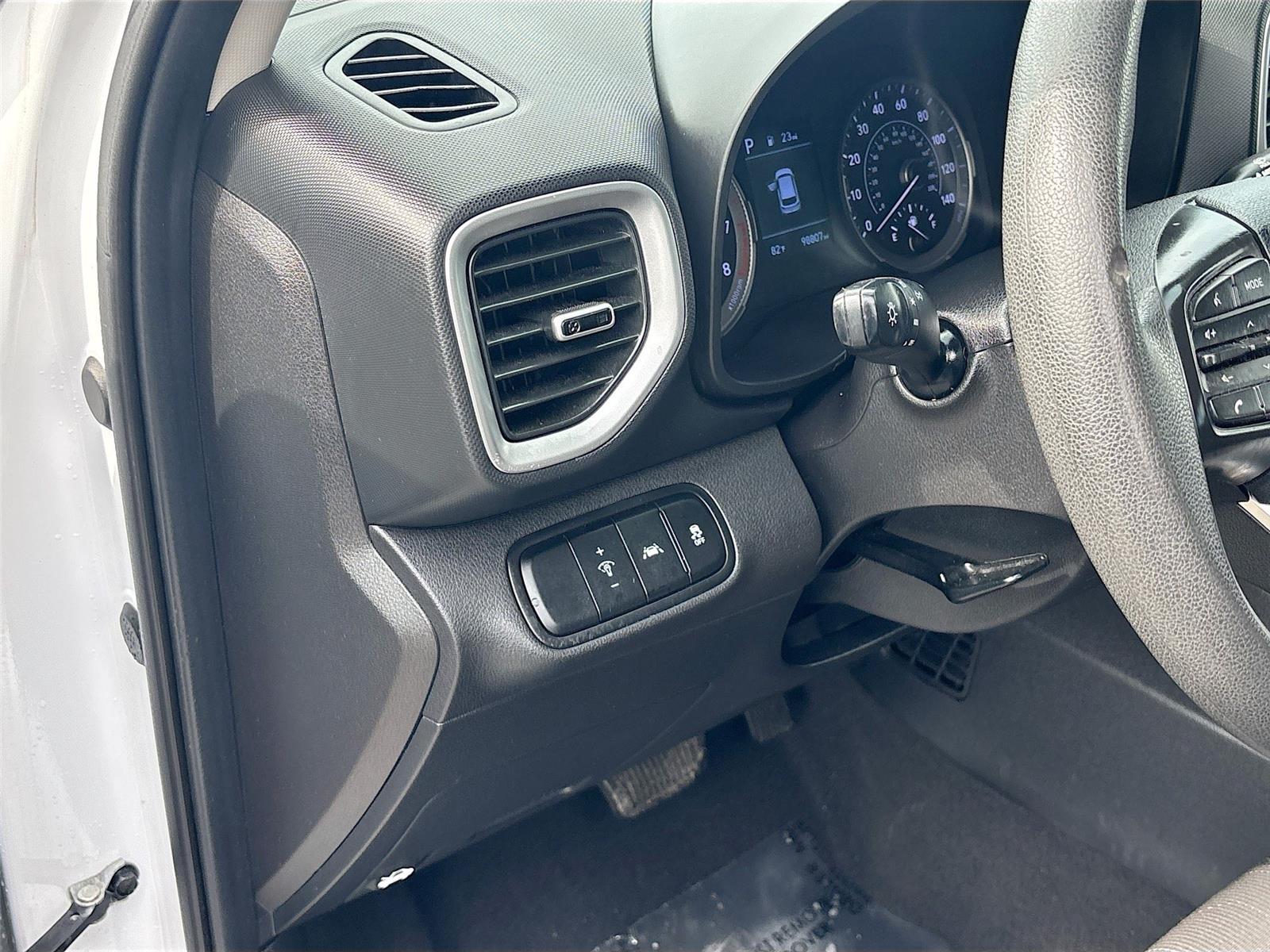 2020 Hyundai Venue SE