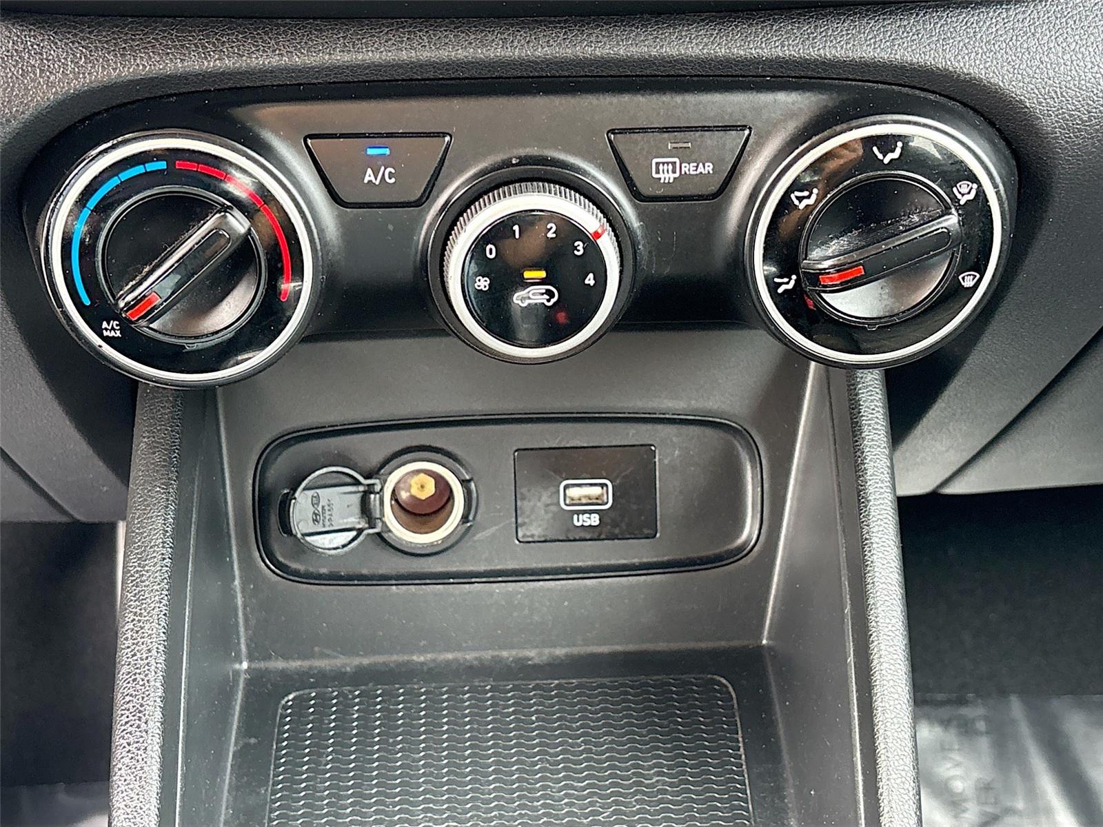 2020 Hyundai Venue SE