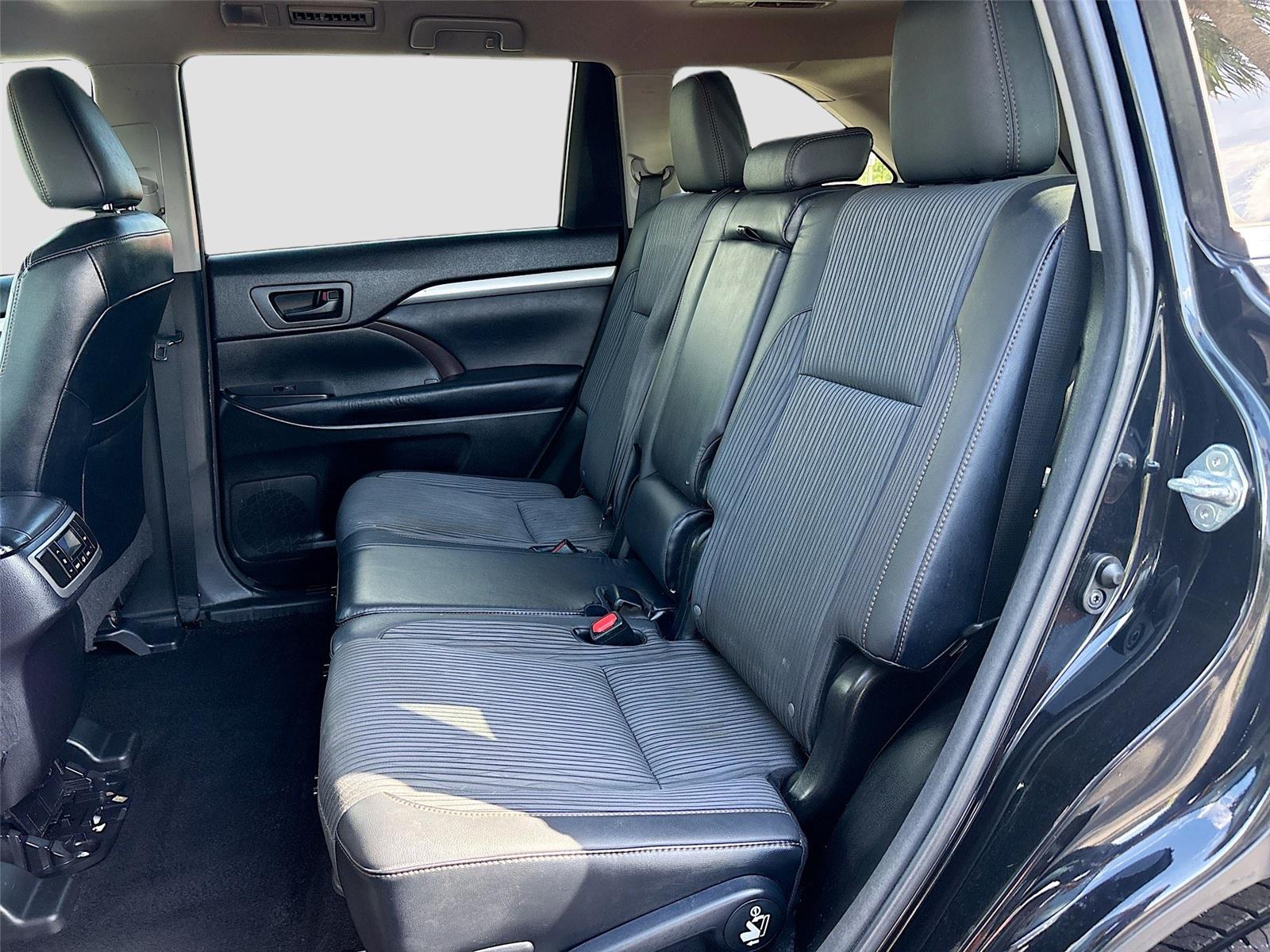 2016 Toyota Highlander LE Plus
