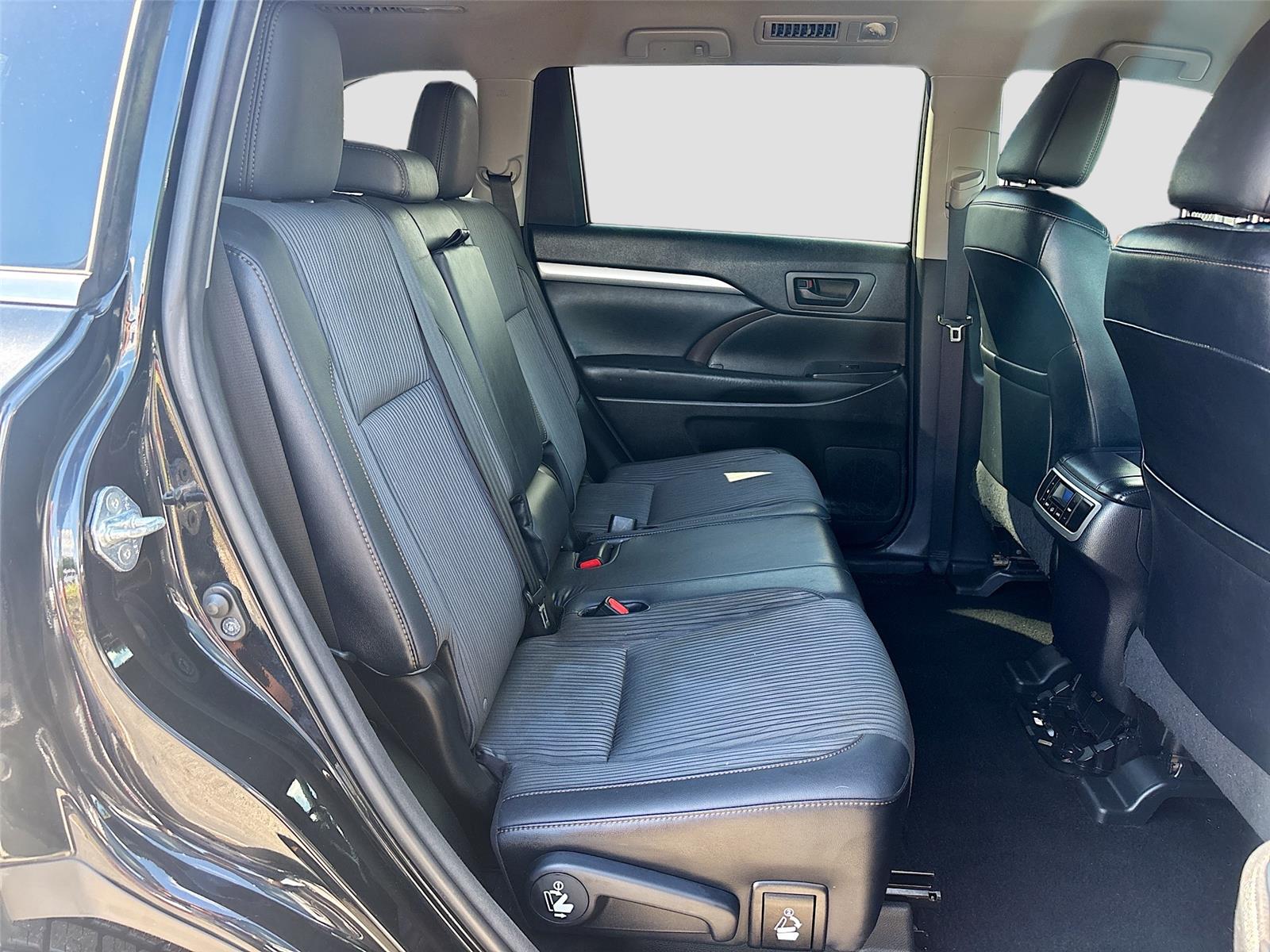 2016 Toyota Highlander LE Plus