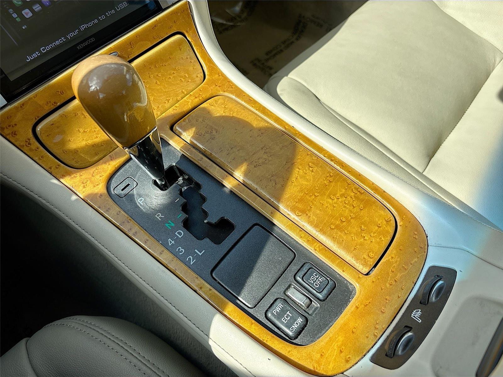 2005 Lexus SC 430