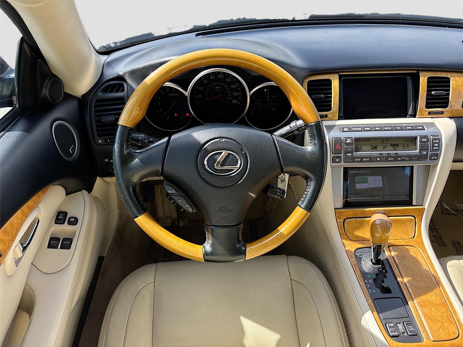 2005 Lexus SC 430