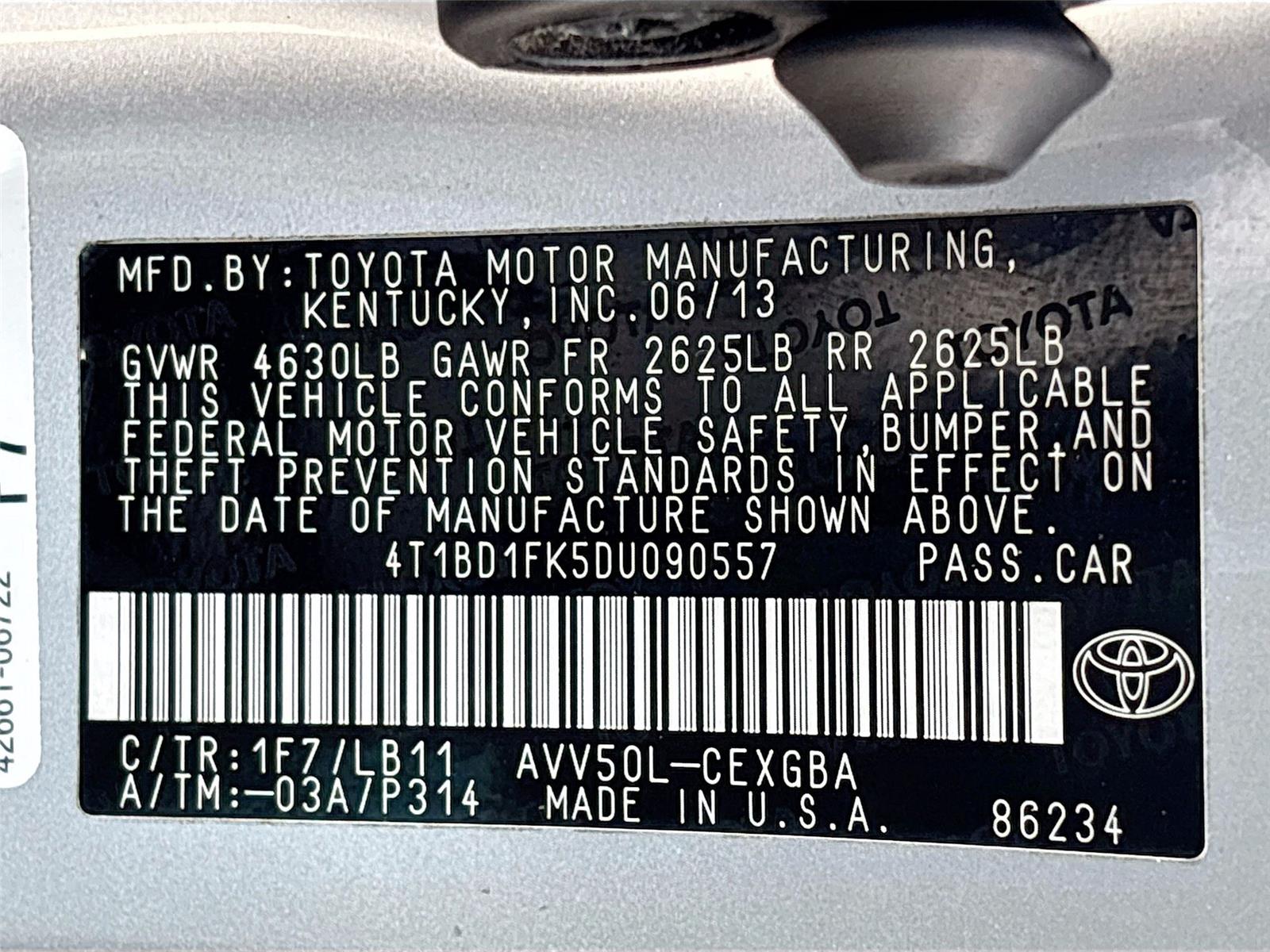 2013 TOYOTA CAMRY HYBRID/LE