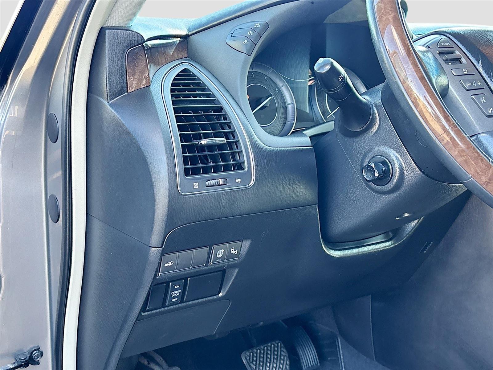 2014 INFINITI QX80