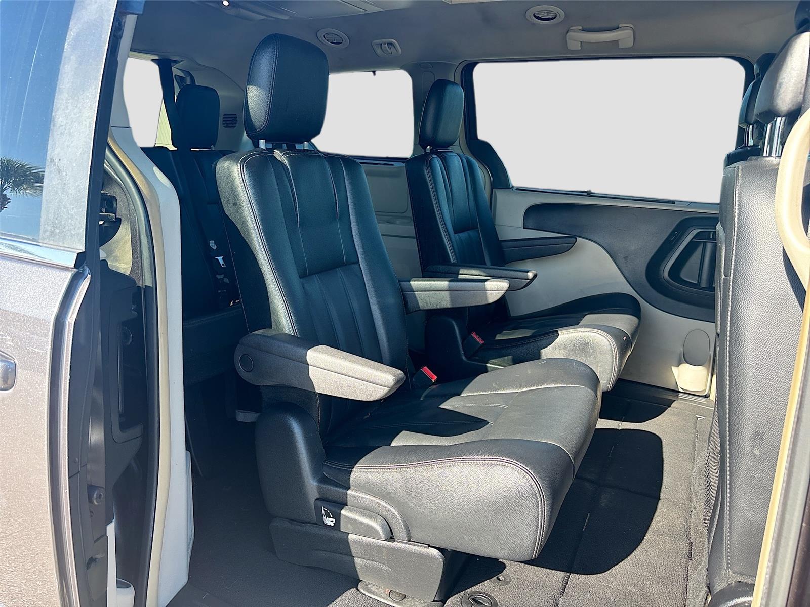 2015 Chrysler Town & Country Touring