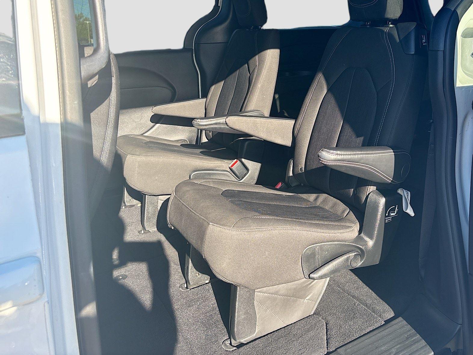 2021 Chrysler Pacifica Touring