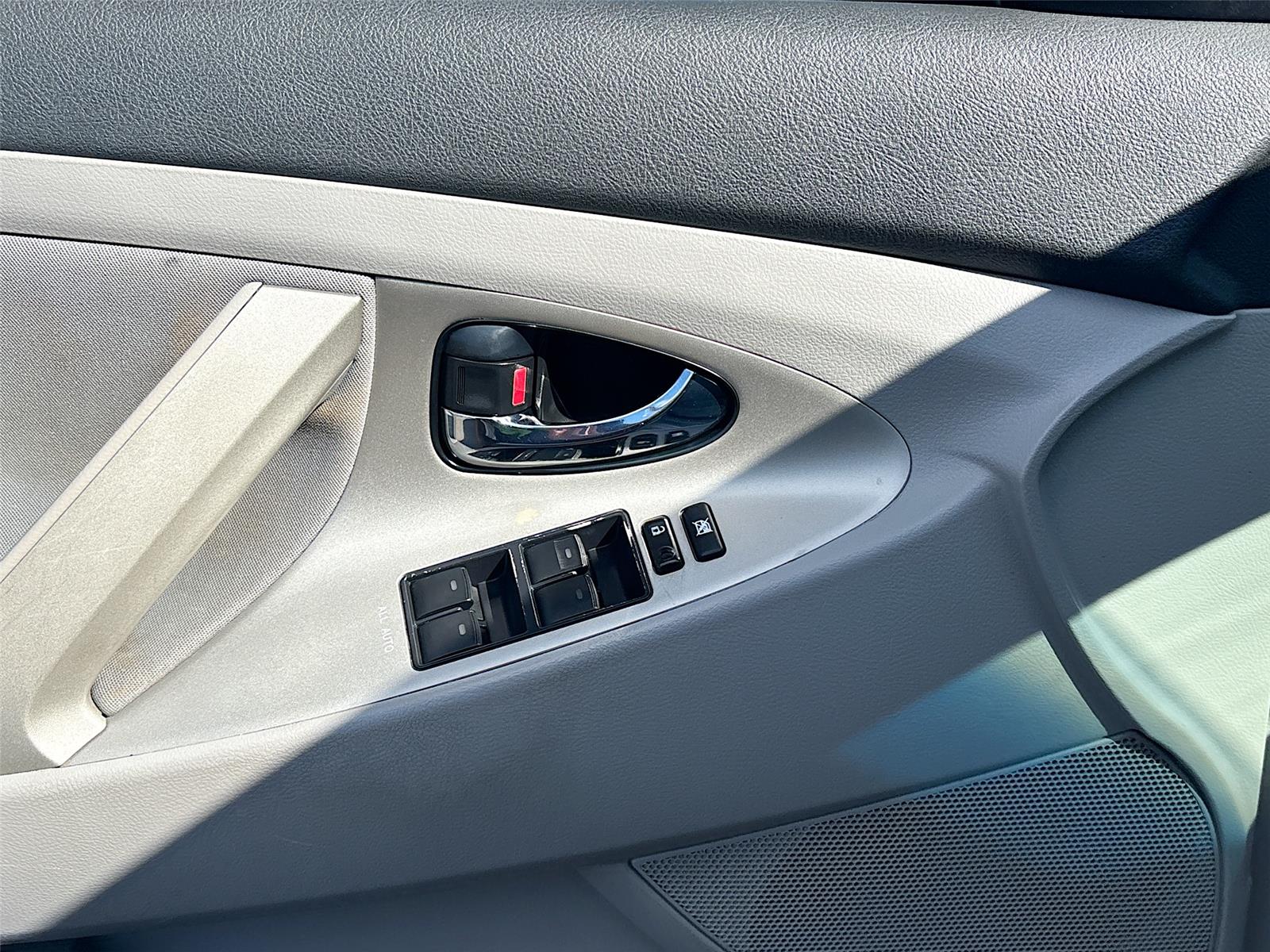 2011 Toyota Camry SE