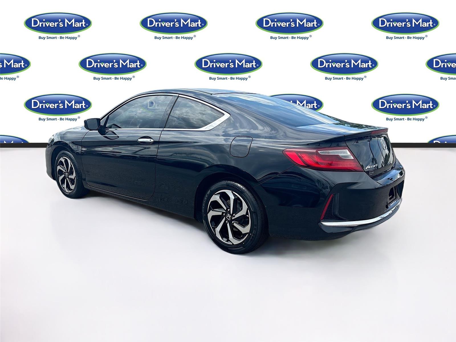 2017 Honda Accord photo 3