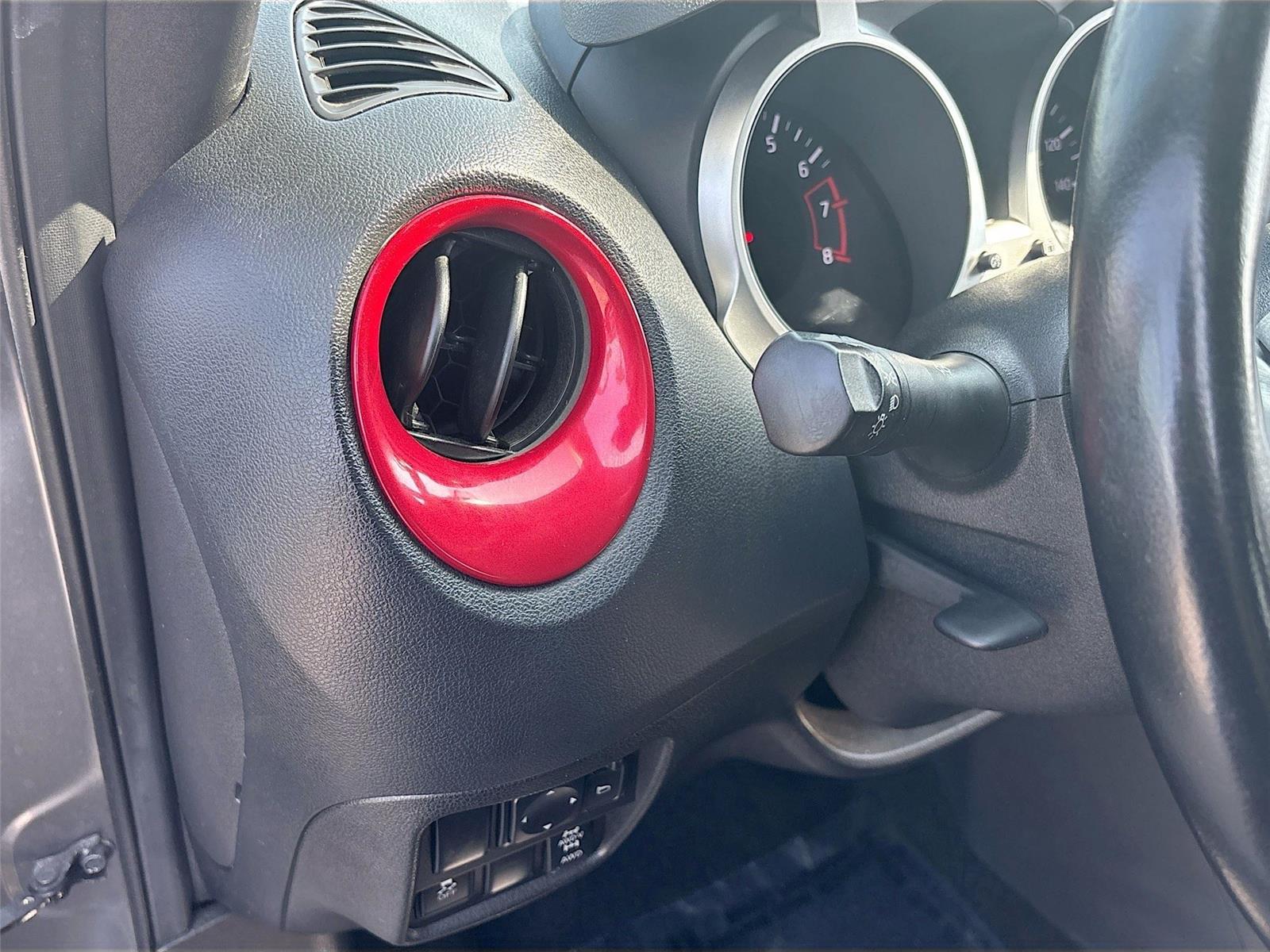 2015 Nissan JUKE SL