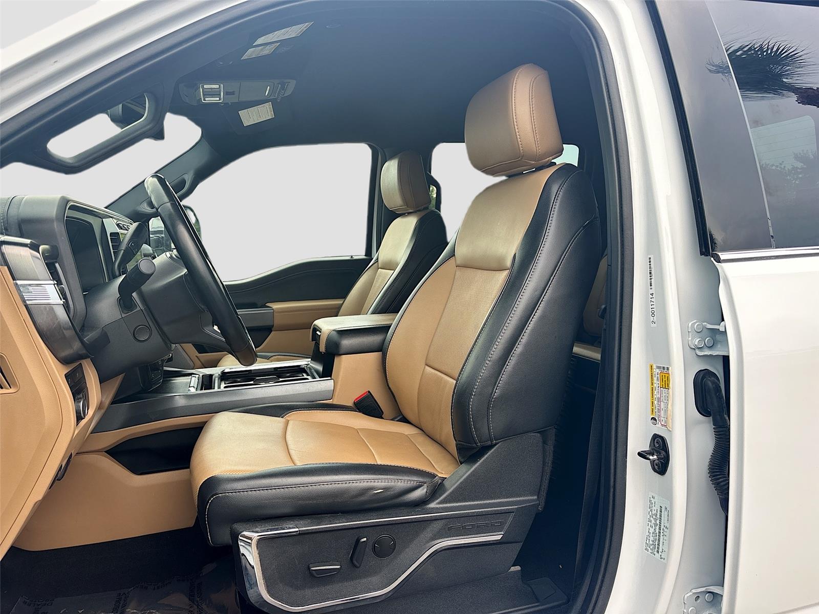 2023 Ford Super Duty F-250 SRW LARIAT