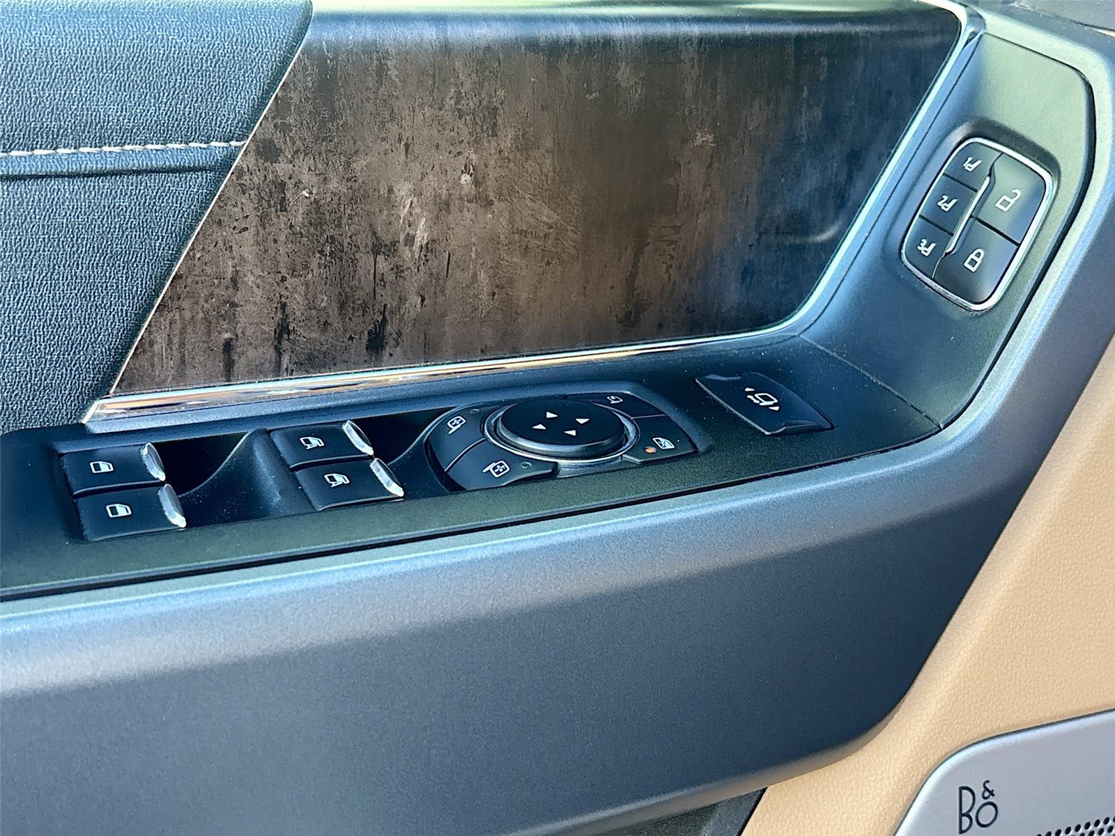 2023 Ford Super Duty F-250 SRW LARIAT