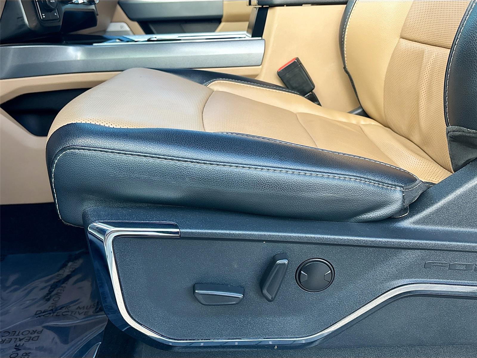 2023 Ford Super Duty F-250 SRW LARIAT