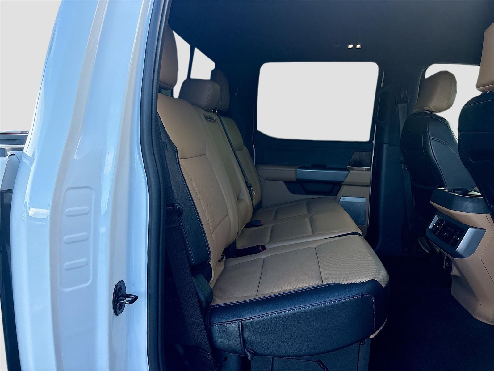 2023 Ford Super Duty F-250 SRW LARIAT