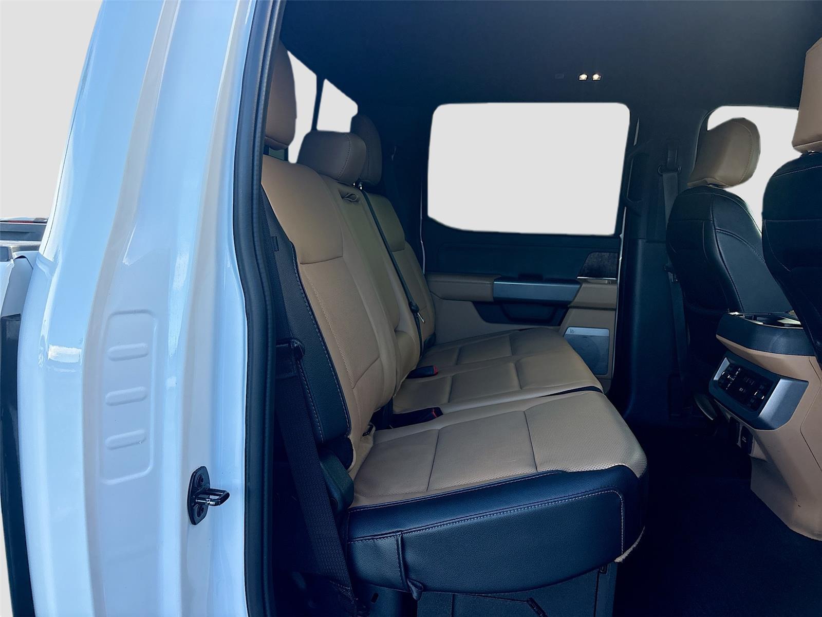 2023 Ford Super Duty F-250 SRW LARIAT