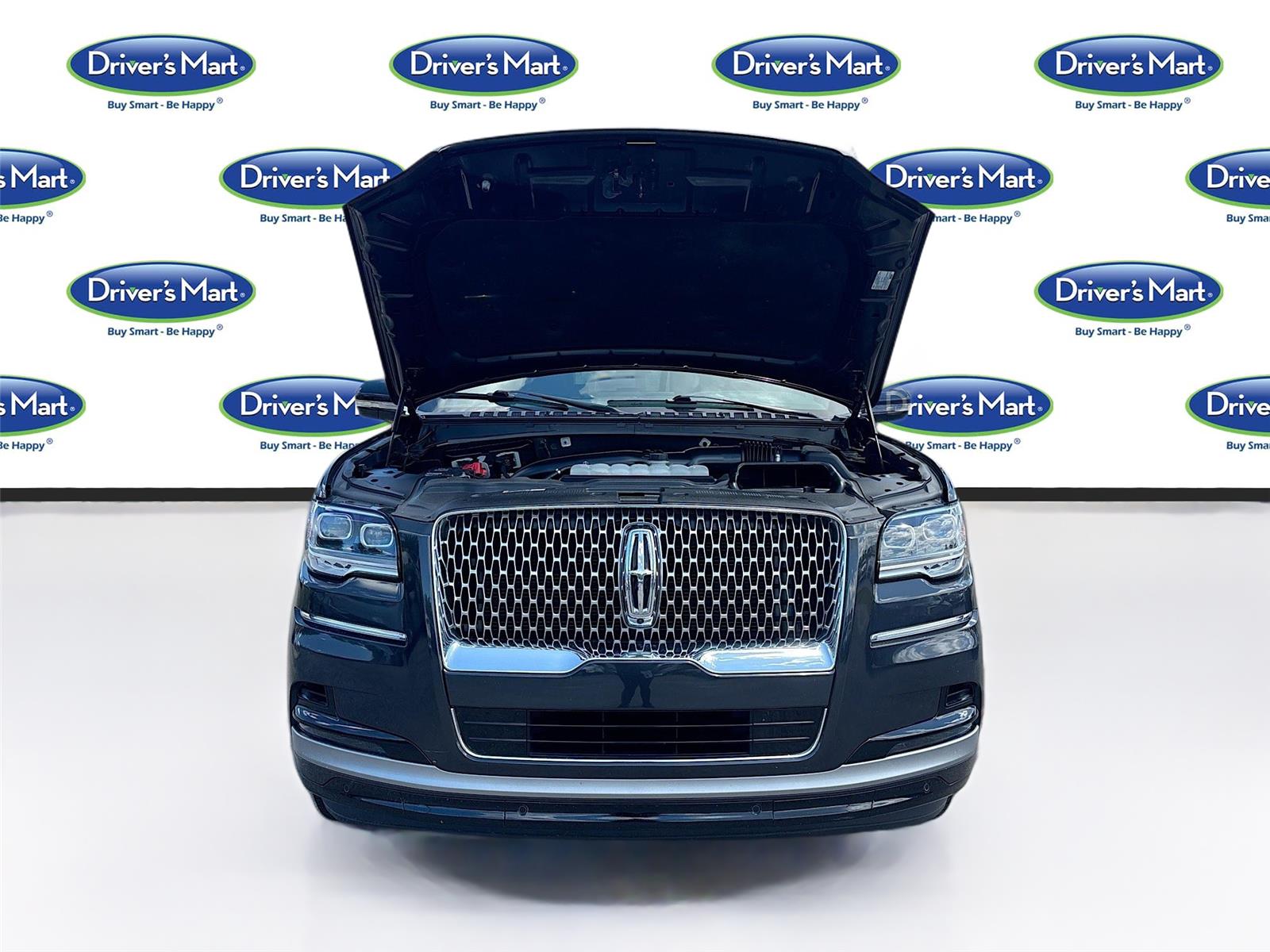 2023 Lincoln Navigator Standard