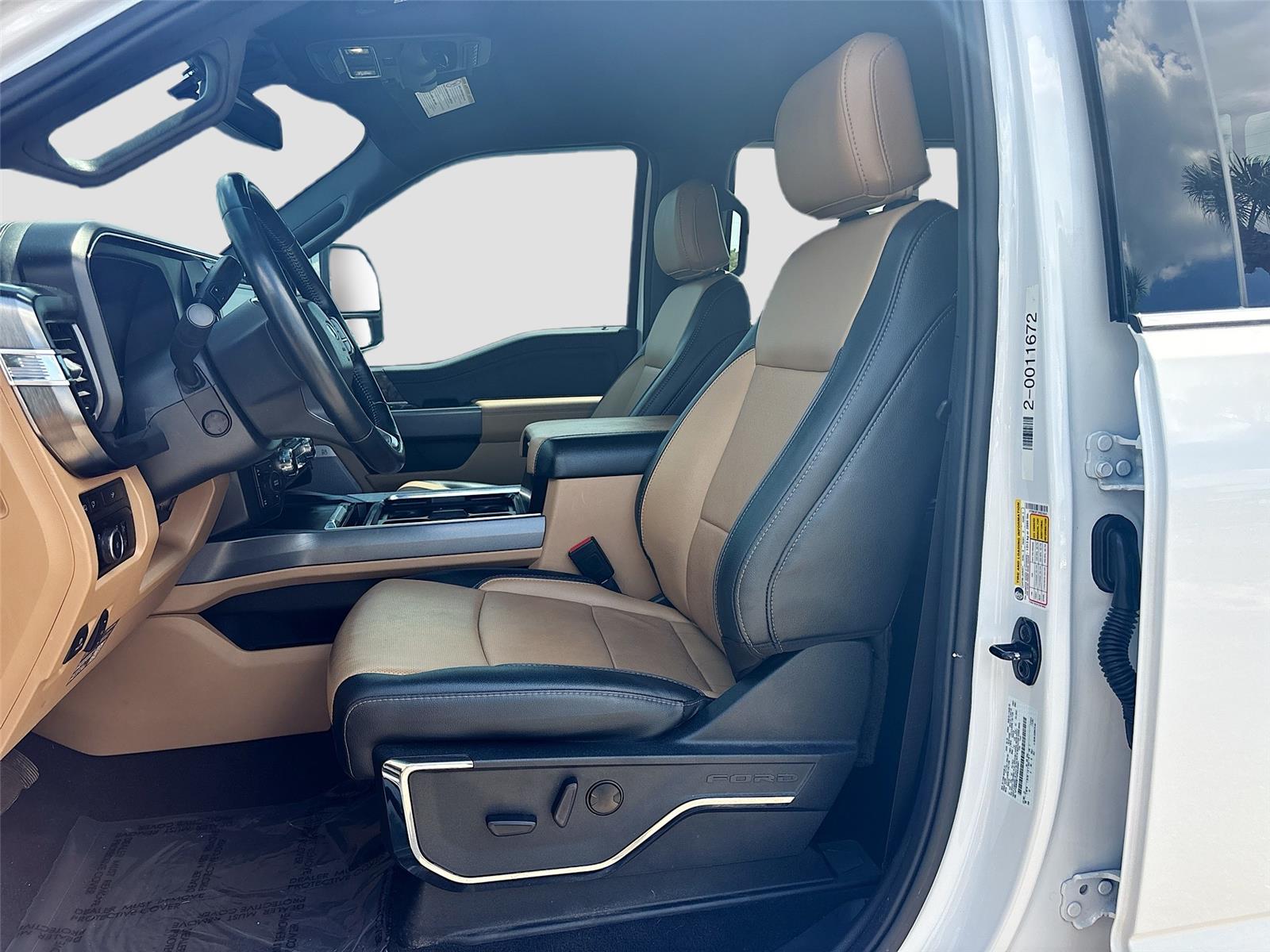 2023 Ford Super Duty F-250 SRW LARIAT