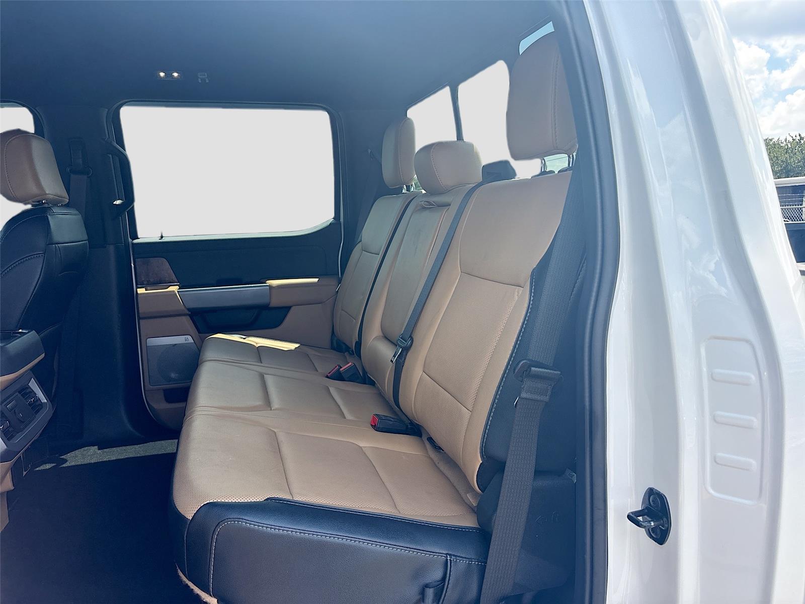2023 Ford Super Duty F-250 SRW LARIAT