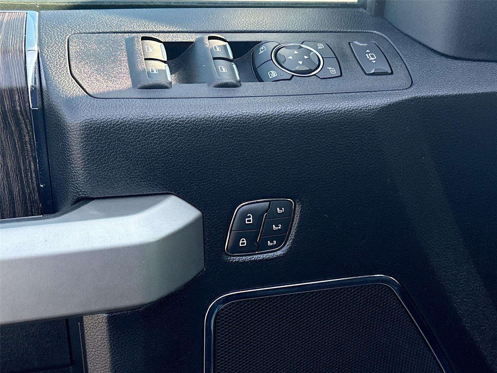 2021 Ford Super Duty F-250 SRW LARIAT
