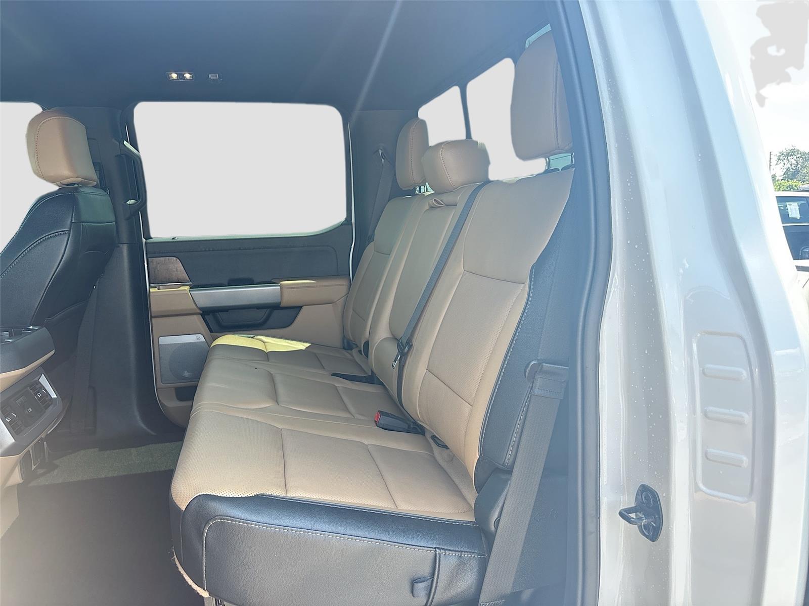 2023 Ford Super Duty F-250 SRW LARIAT