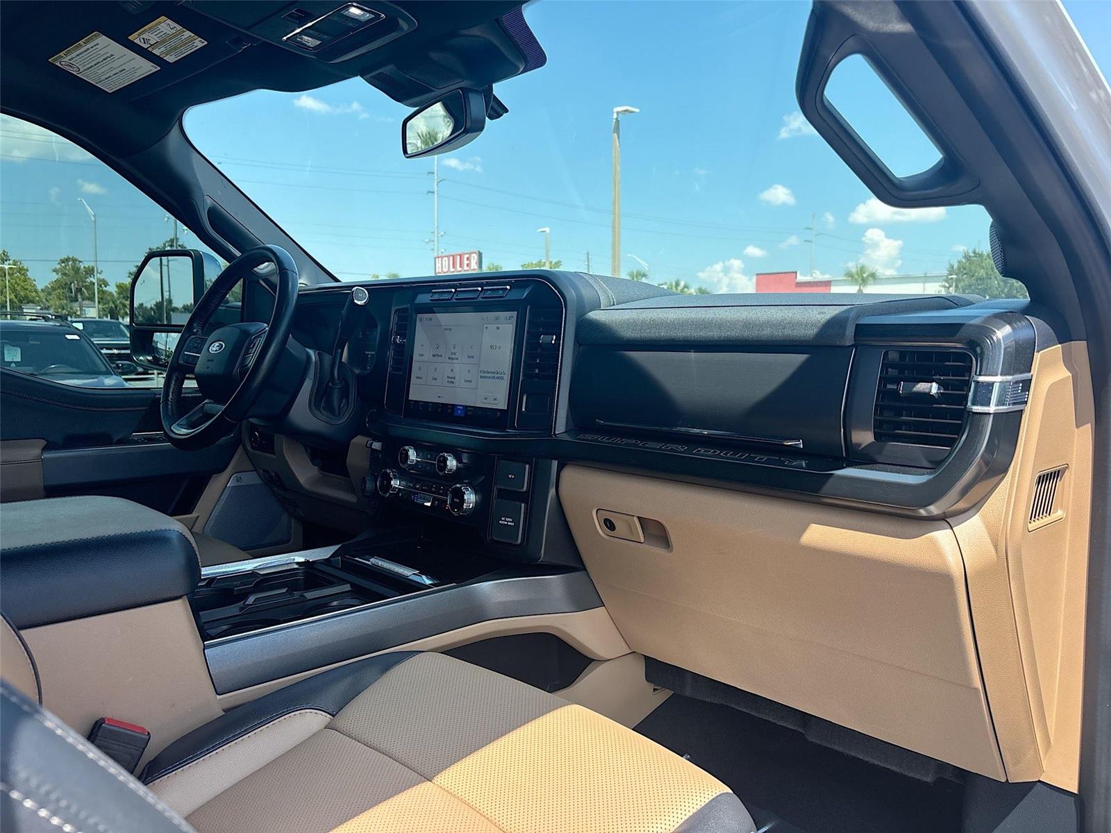 2023 Ford Super Duty F-250 SRW LARIAT